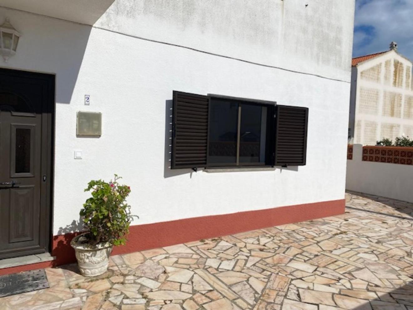 Swordfish Beach House Peniche Buitenkant foto